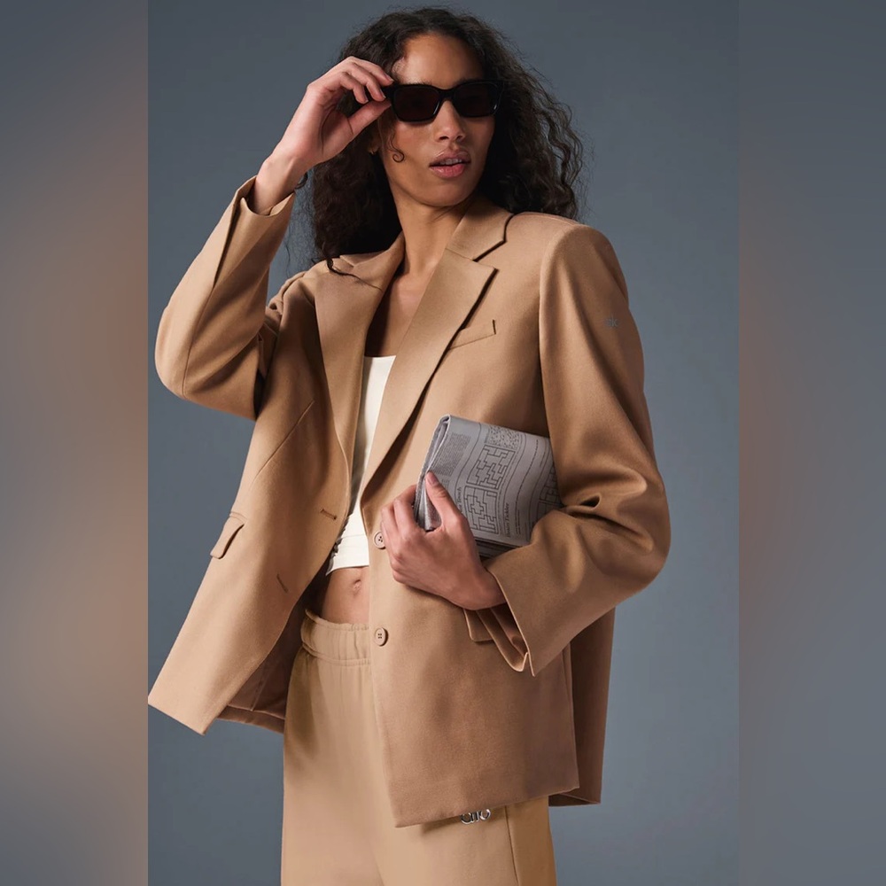 Alo over sized blazer